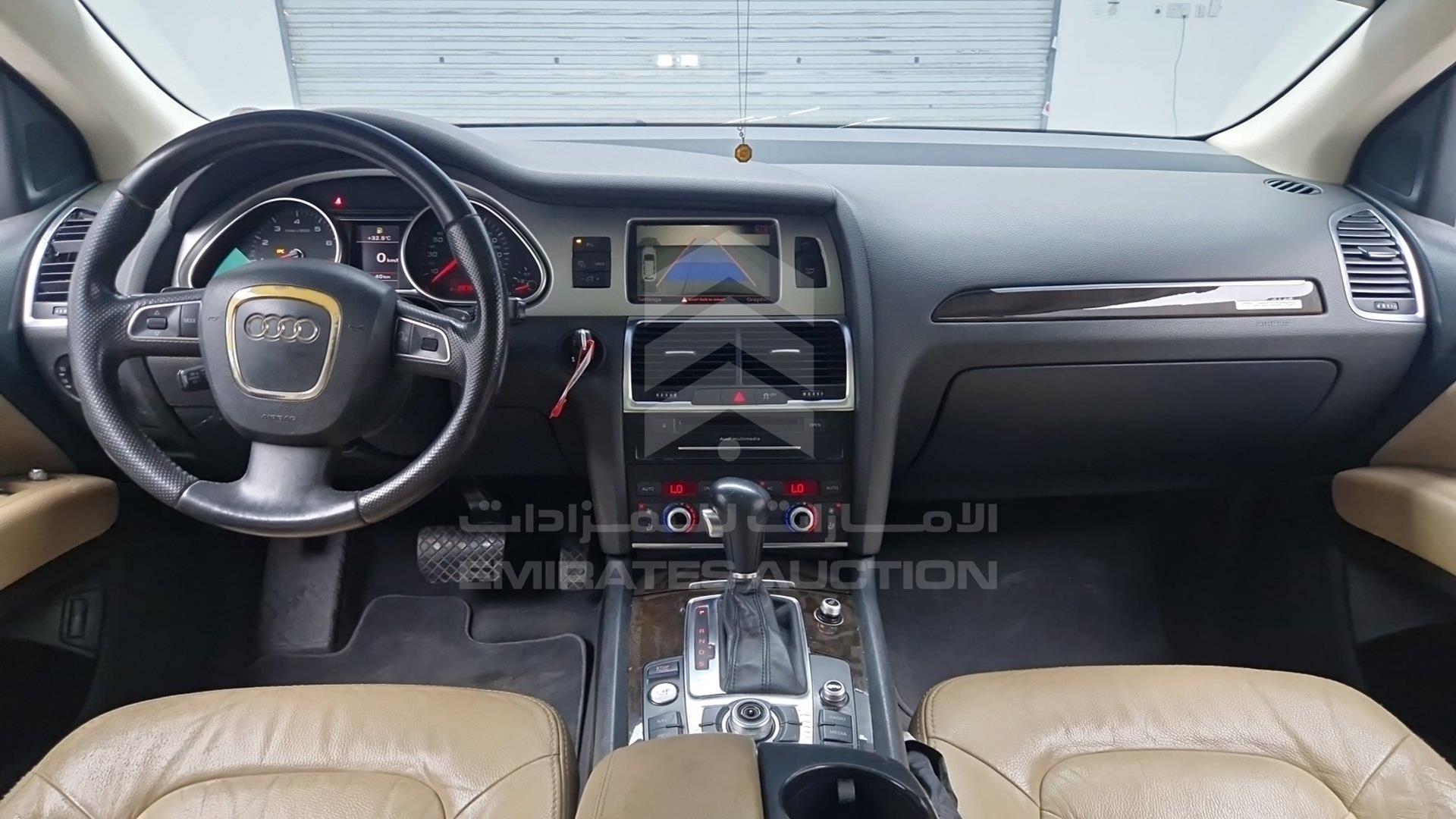 2011 AUDI Q7 VIN: WAUAGD4L7BD020525