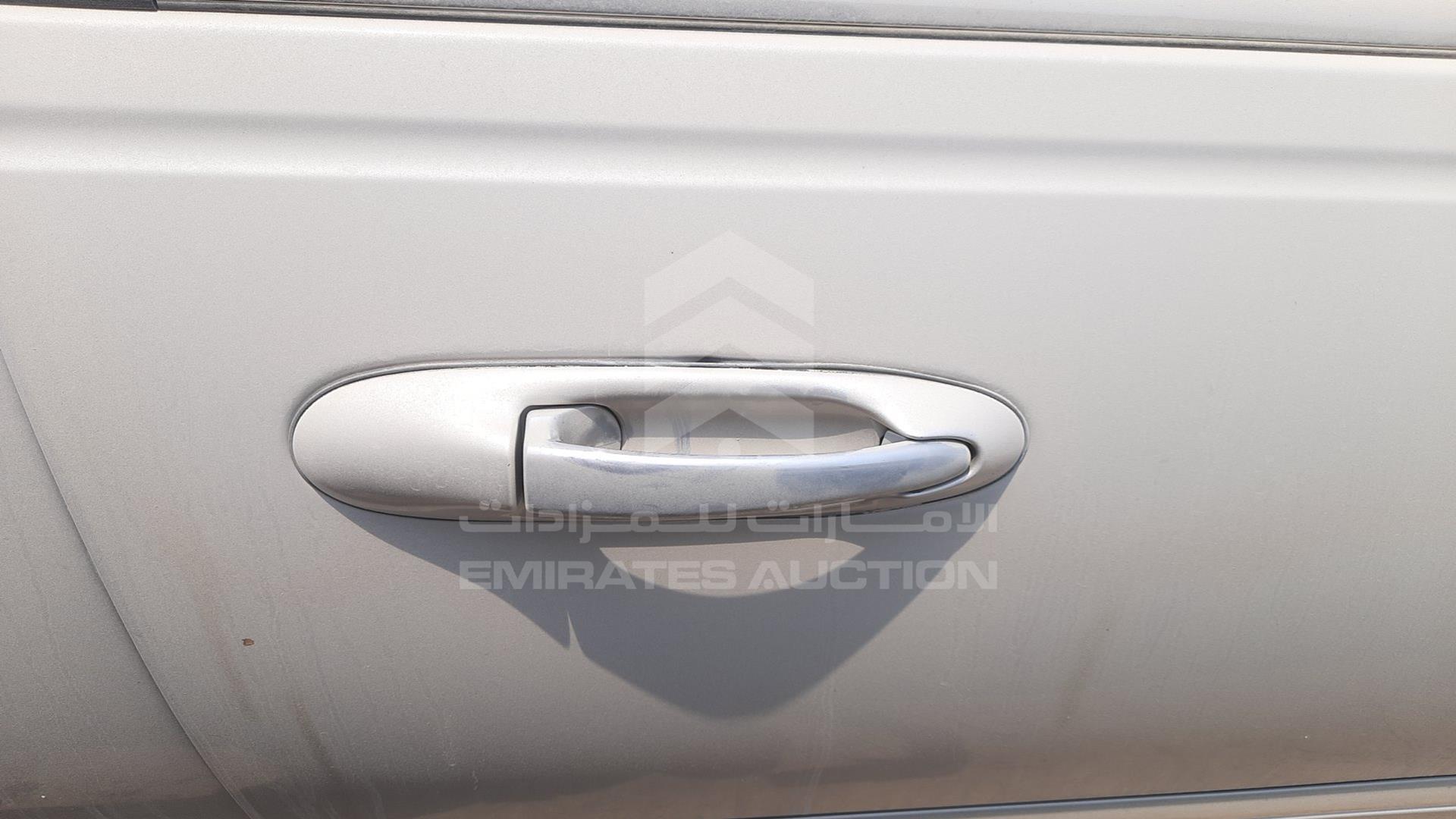 2011 LINCOLN TOWN CAR VIN: 2LNBL8CV0BX753890