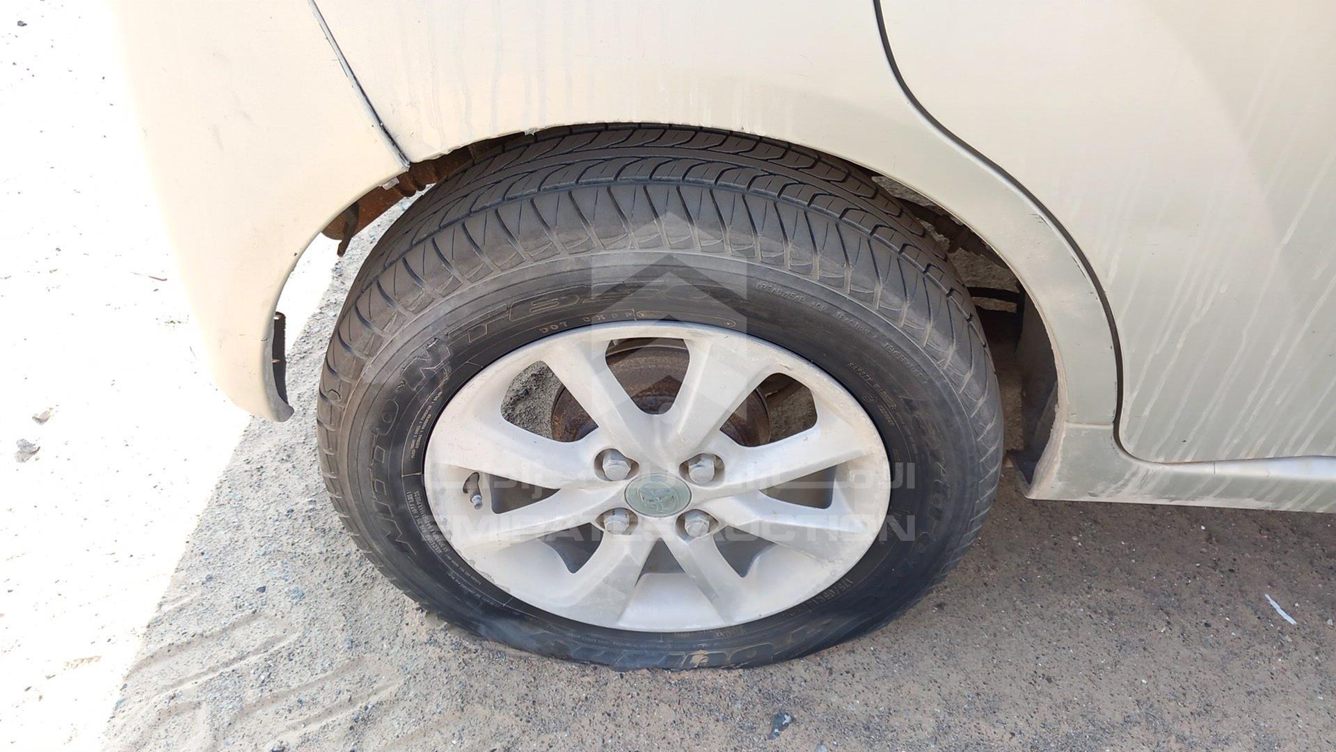 2006 DAIHATSU CHARADE VIN: JD1GL100261049912