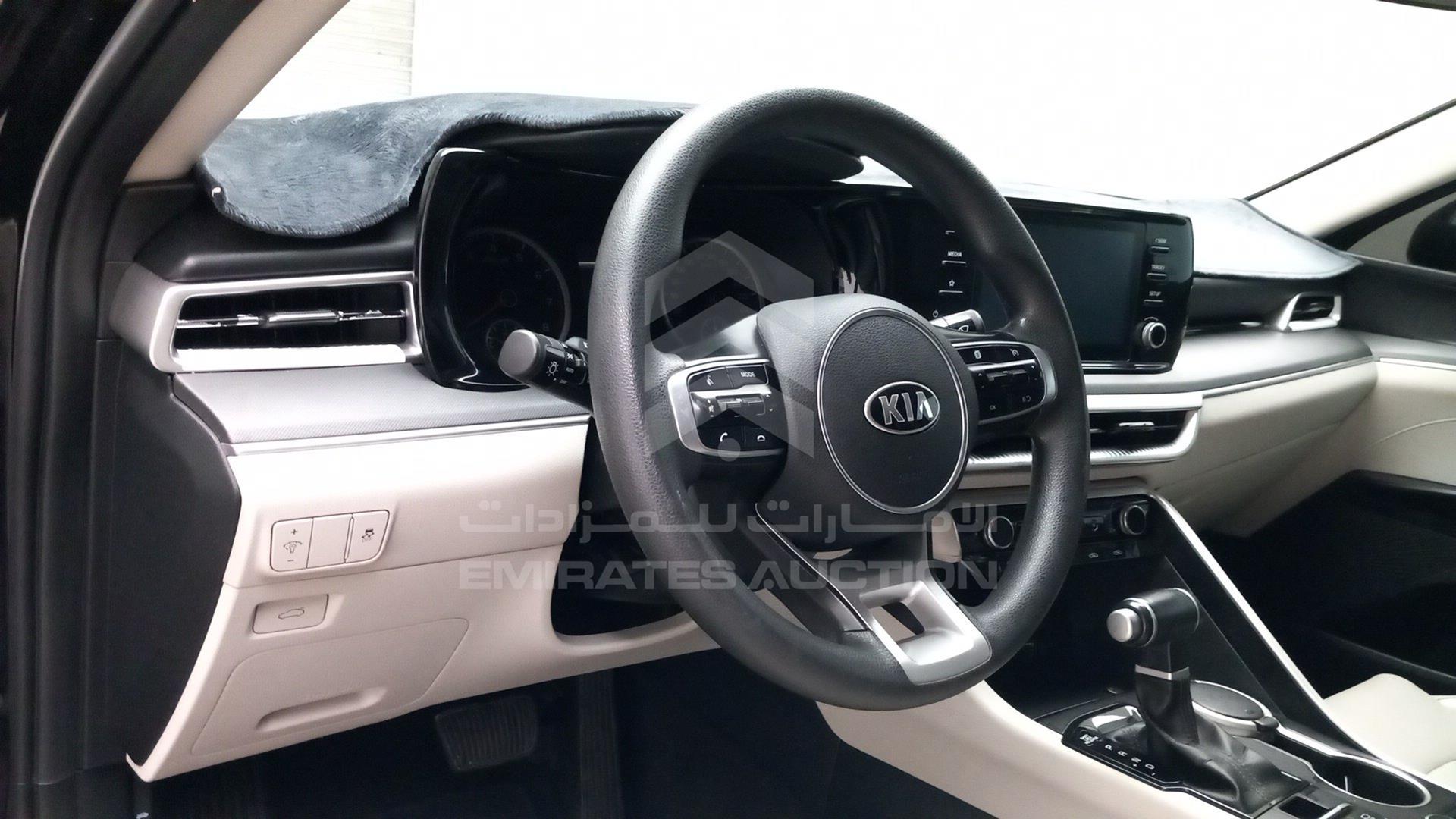 2021 KIA K5 VIN: KNAG2417XM5090808