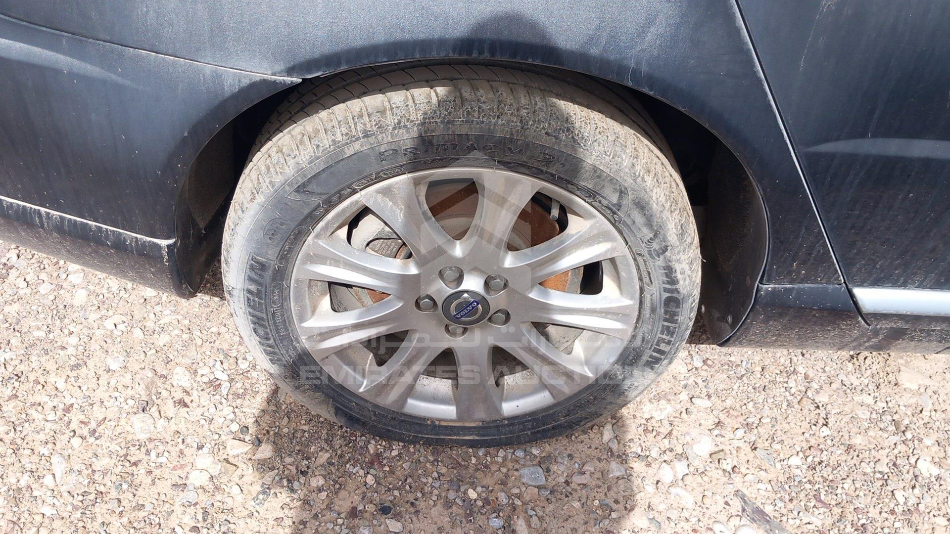 2011 VOLVO S 80 VIN: YV1AS6052B1138286