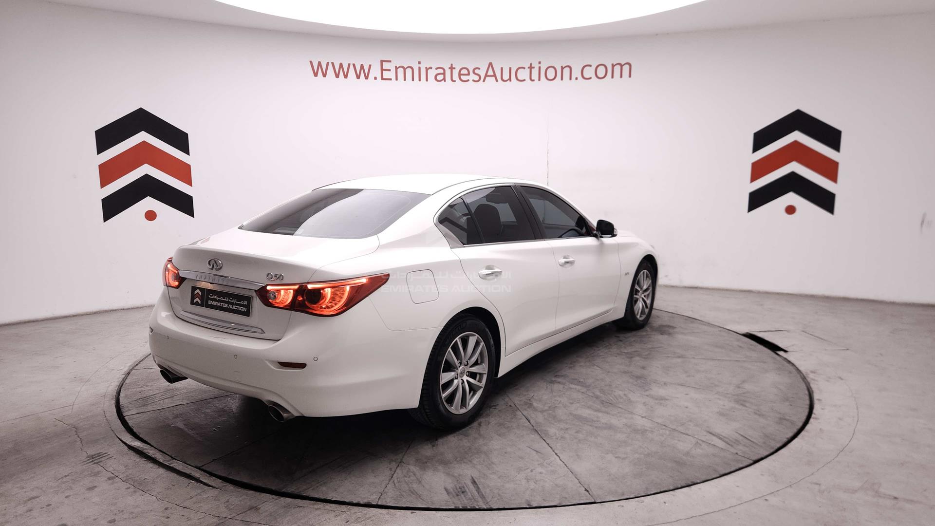 2016 INFINITI Q50 VIN: JN1CV7AP6GM840132