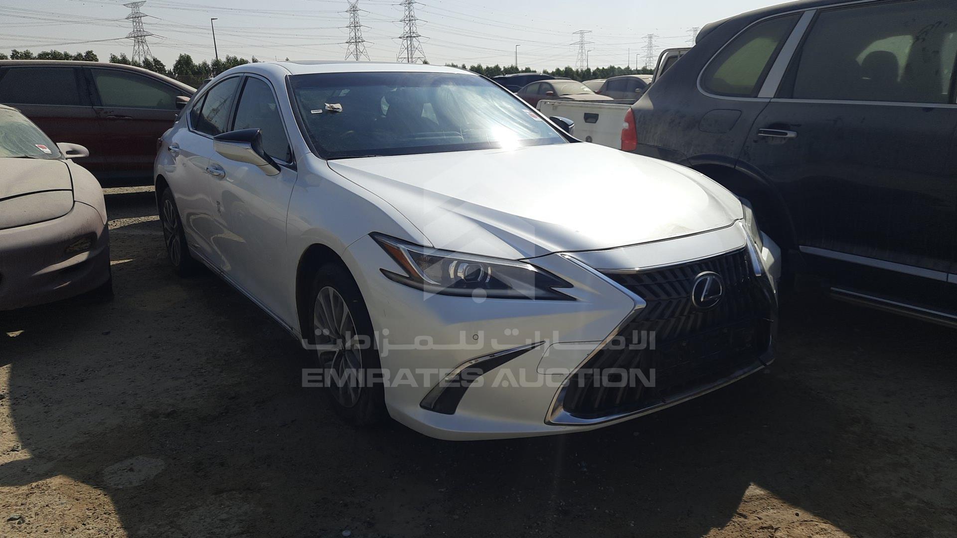 2022 LEXUS ES 300 VIN: JTHB21B18N2181129