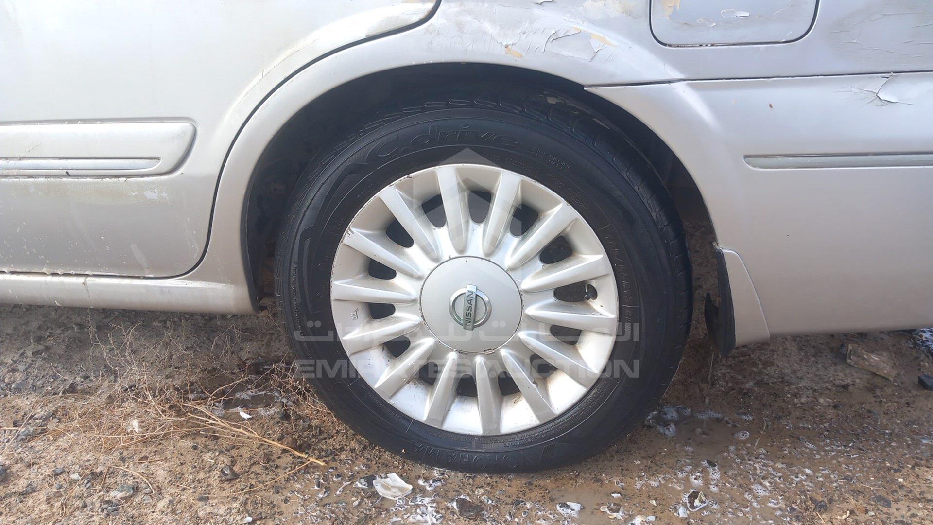 2004 NISSAN SUNNY VIN: JN1BN61D64W005479