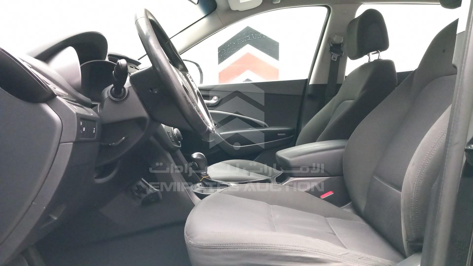 2015 HYUNDAI SANTA FE VIN: KMHSU81E8FU368459