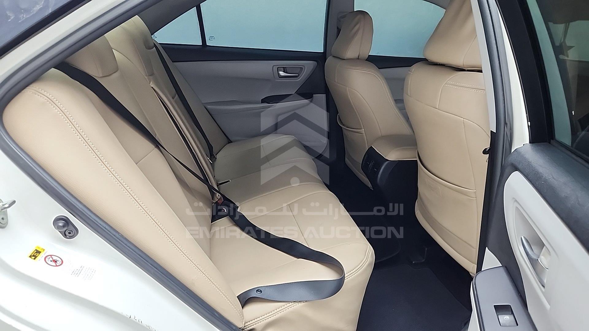 2016 TOYOTA CAMRY VIN: 4T1BF1FK2GU984563