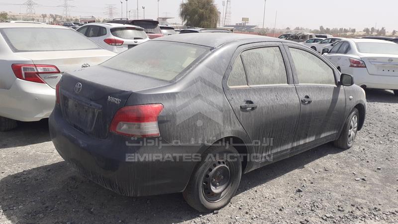 JTDBW9233DL072849 Auction: EmiratesAuction Lot: 410735 JTDBW9233DL072849 Toyota Yaris 2013 GREY Photo 8