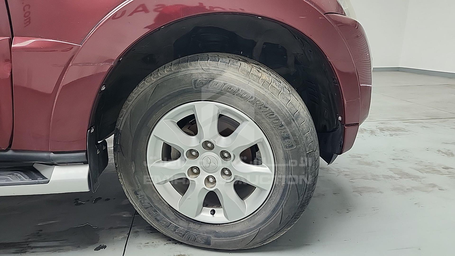 2016 MITSUBISHI PAJERO VIN: JMYMRV85WGJ724215