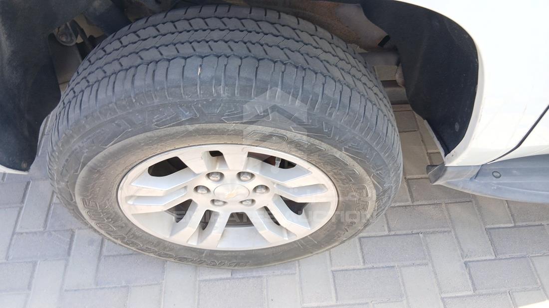 2019 Chevrolet Suburban — Rear Right Tyre — Photo 30