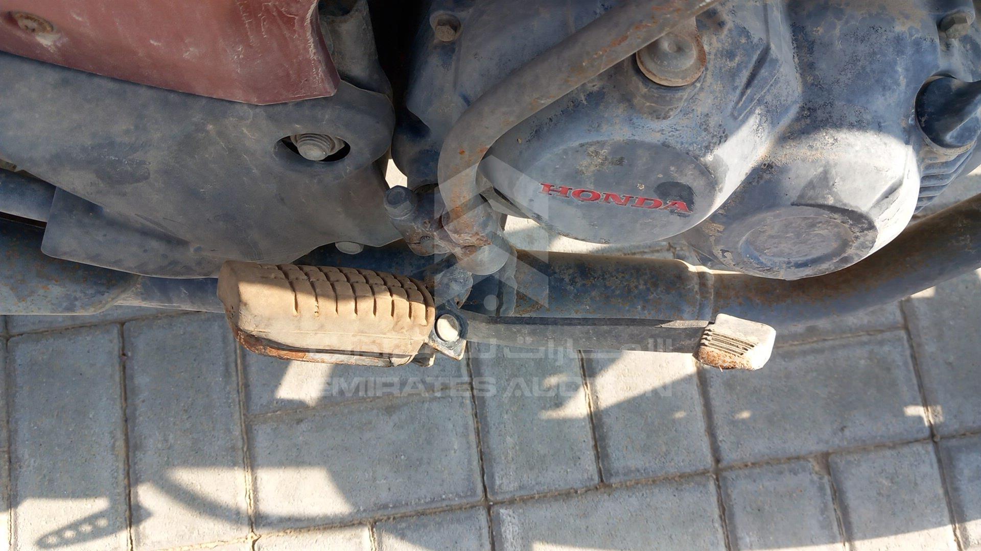 0 HONDA UNICORN VIN: ME4KC2068H8004430