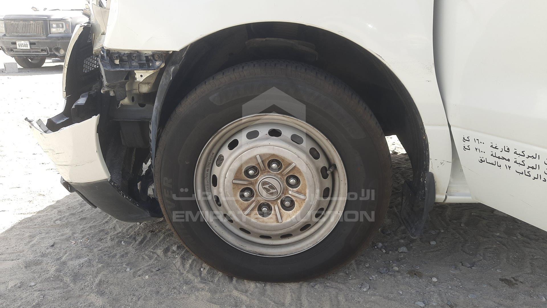 2012 HYUNDAI H1 VIN: KMJWA37R6CU402156