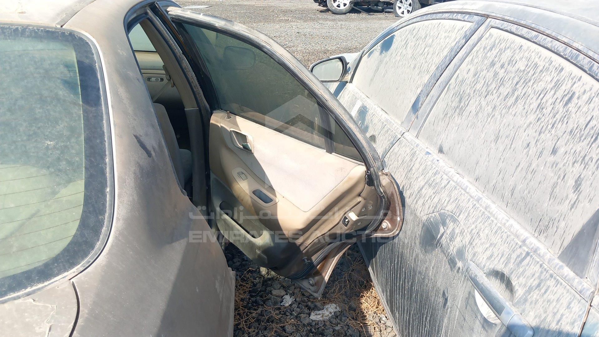 2002 HONDA ACCORD VIN: JHMCF86302C402600
