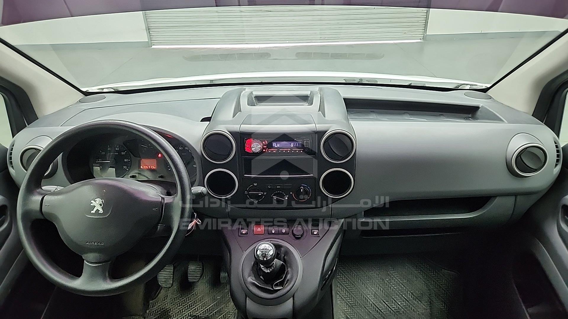 2015 PEUGEOT PARTNER VIN: VF37ENFU0FJ542828