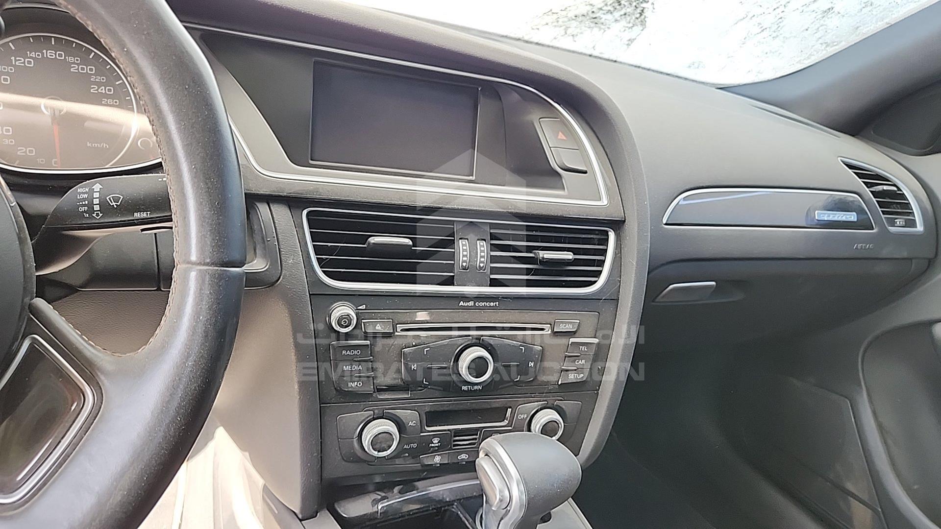 2014 AUDI A4 VIN: WAUBGCFL5EA000470