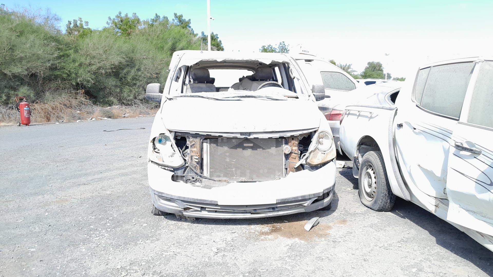 2011 HYUNDAI H1 VIN: KMJWA37R3BU282315
