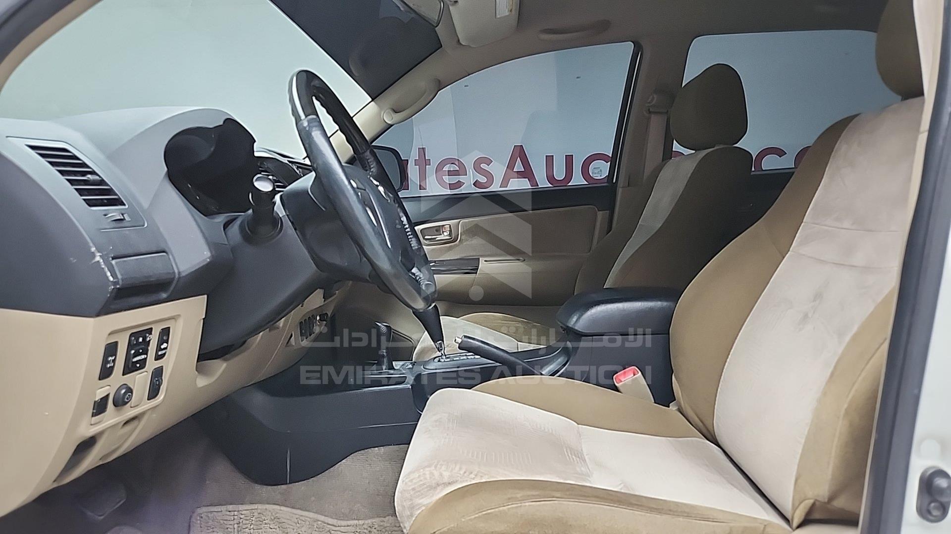 2014 TOYOTA FORTUNER VIN: MHFYU59G0E7034480