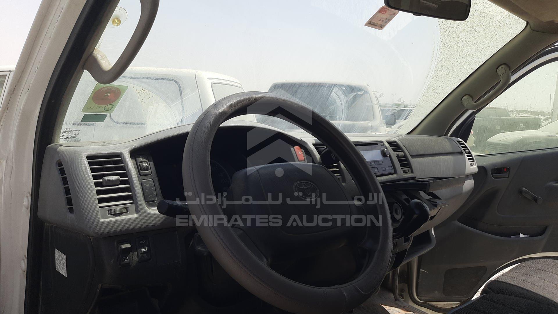 2010 TOYOTA HIACE VIN: JTGJX02PXA0030444