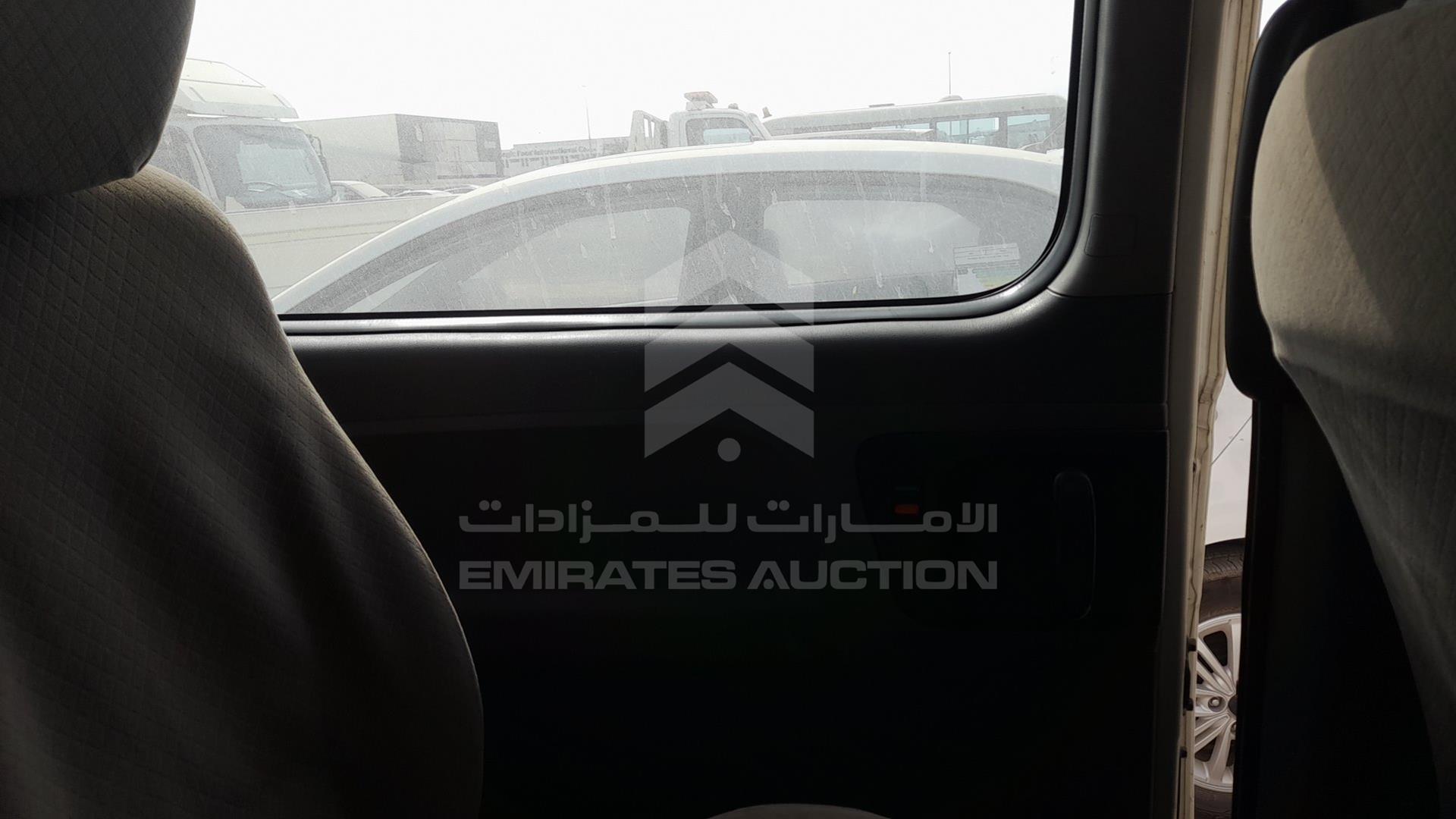 2016 HYUNDAI H1 VIN: KMJWA37R0GU779183