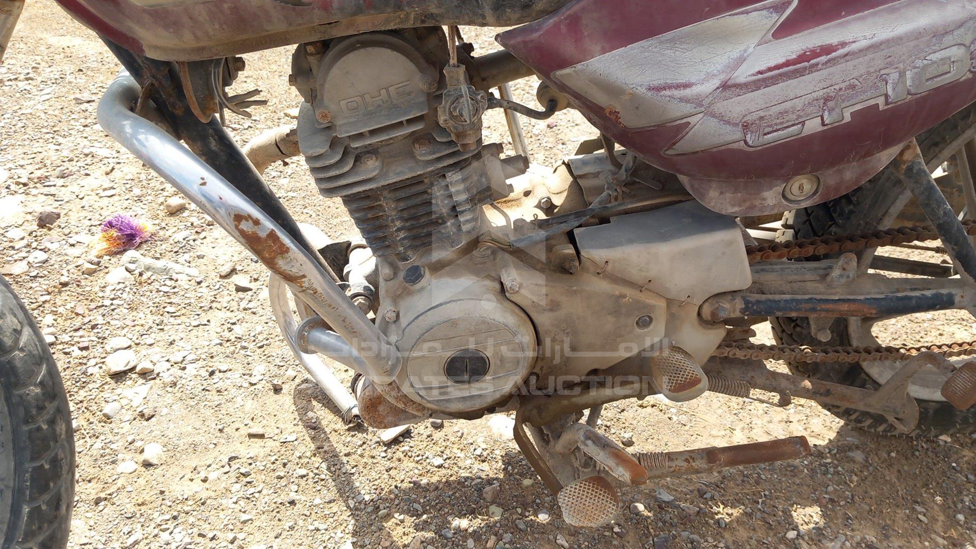 0 BAJAJ 100CT VIN: MD2DDDUZZRWE07236