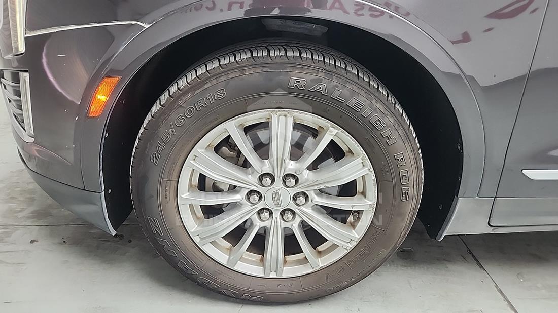 2017 Cadillac XT 5 — Front Left Tyre — Photo 39