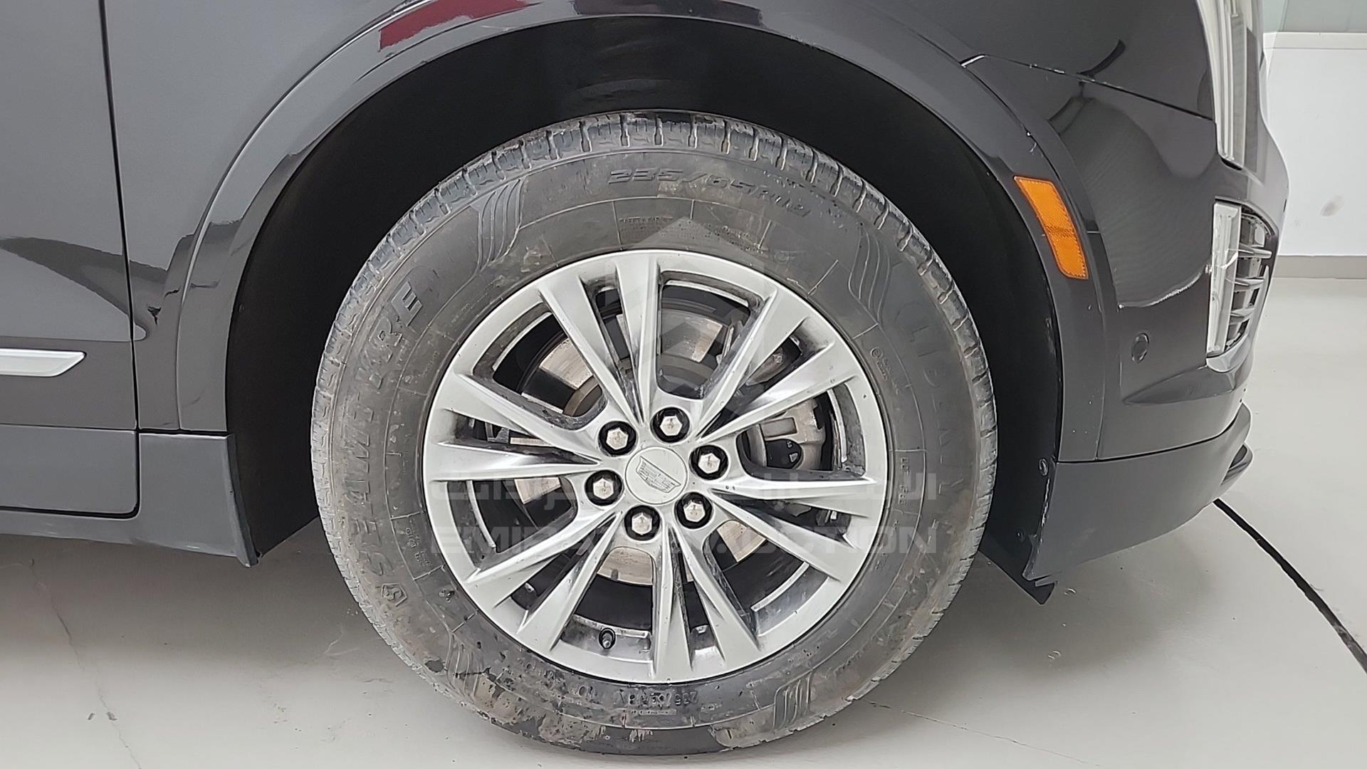 2021 CADILLAC XT 5 VIN: 1GYKNCRS7MZ137237