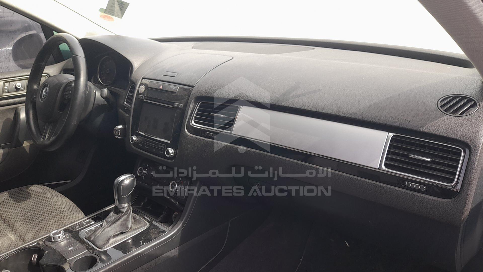 2013 VOLKSWAGEN TOUAREG VIN: WVGBC2BP5DD000334