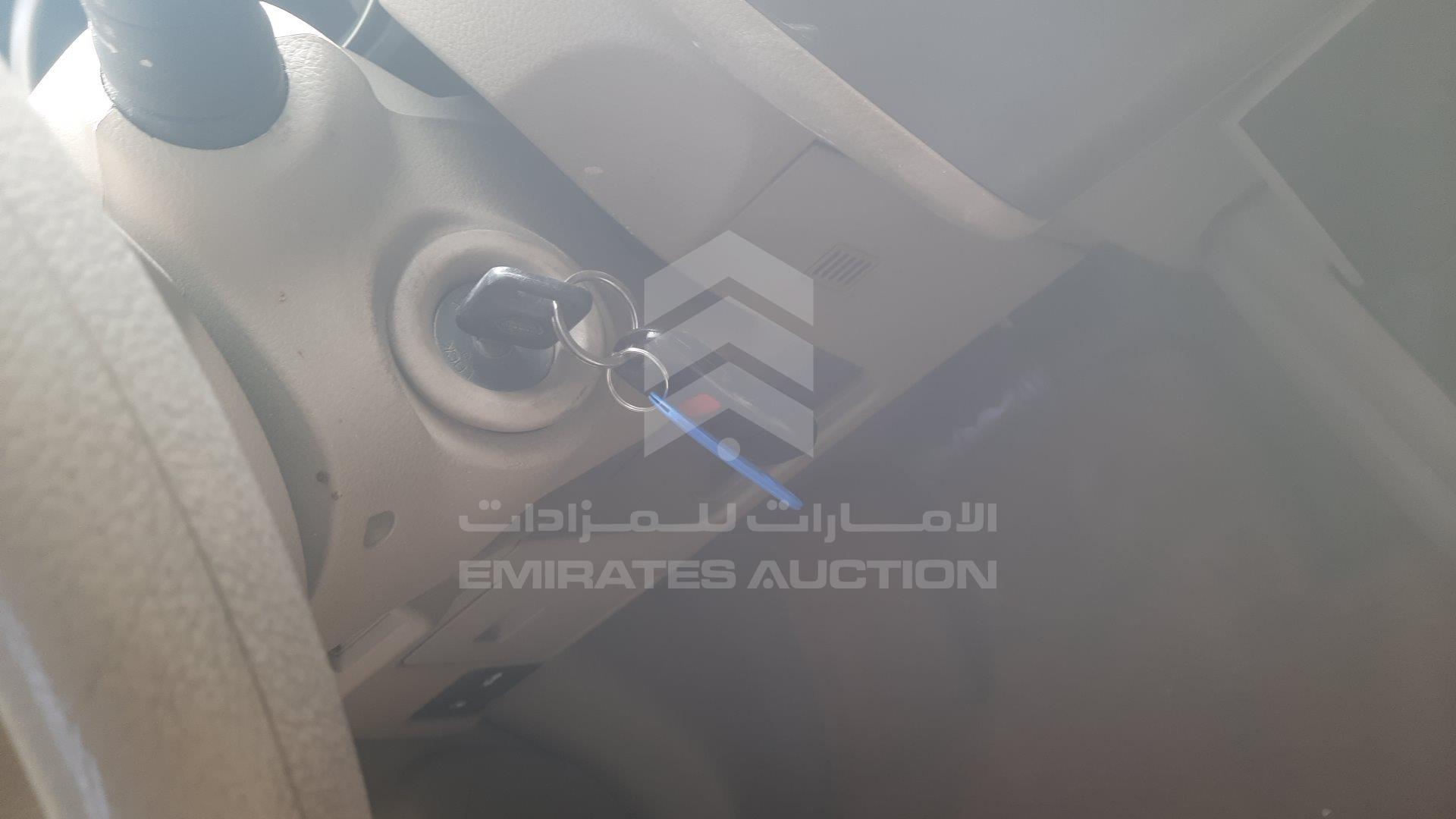 JN1CC11CX9T037946 - 2009 Nissan Tiida - #435949