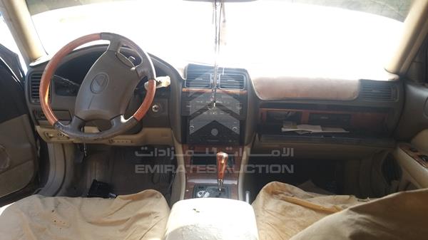 Lexus LS400 1999 JT8BH28F6X0159636 Image 9