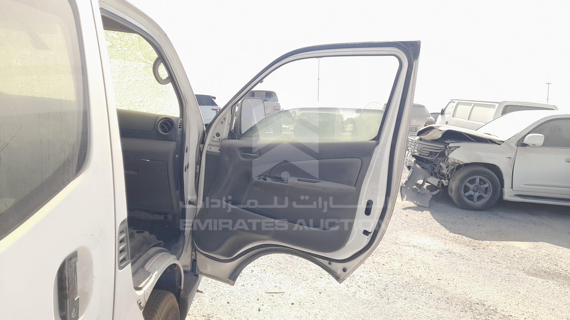 2015 NISSAN URVAN VIN: JN6BE6BS2F9001485