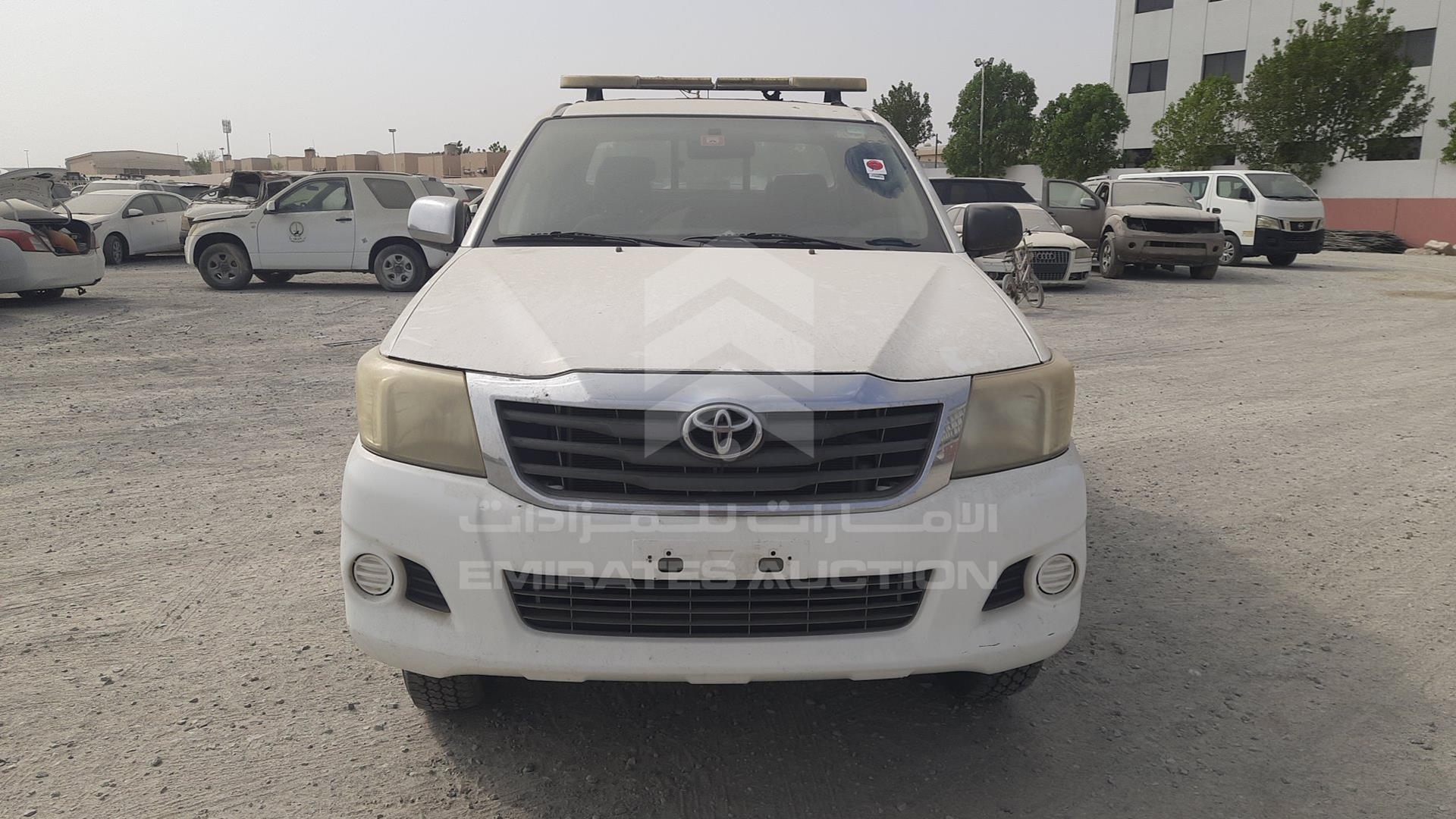 2014 TOYOTA HILUX VIN: MR0FX22G3E1396570