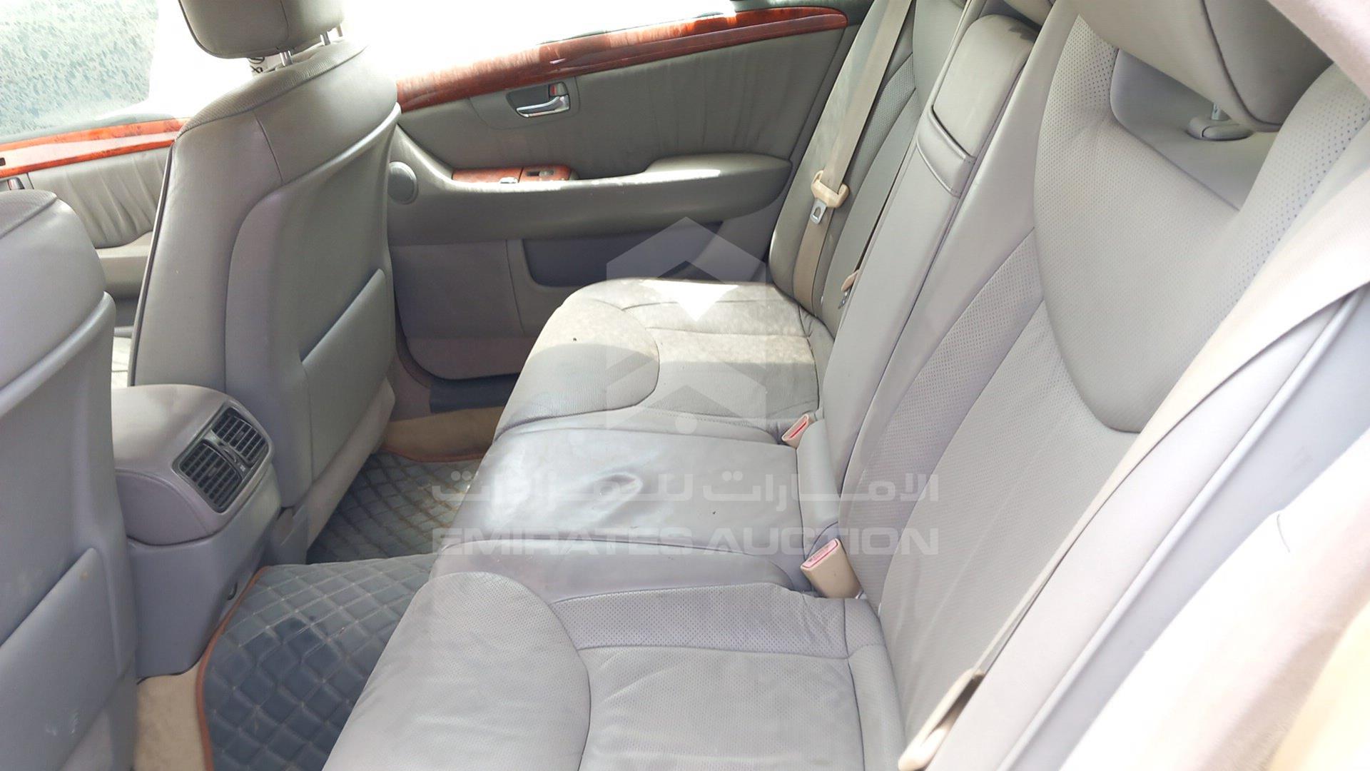 2004 LEXUS LS 430 VIN: JTHBN36F440124431