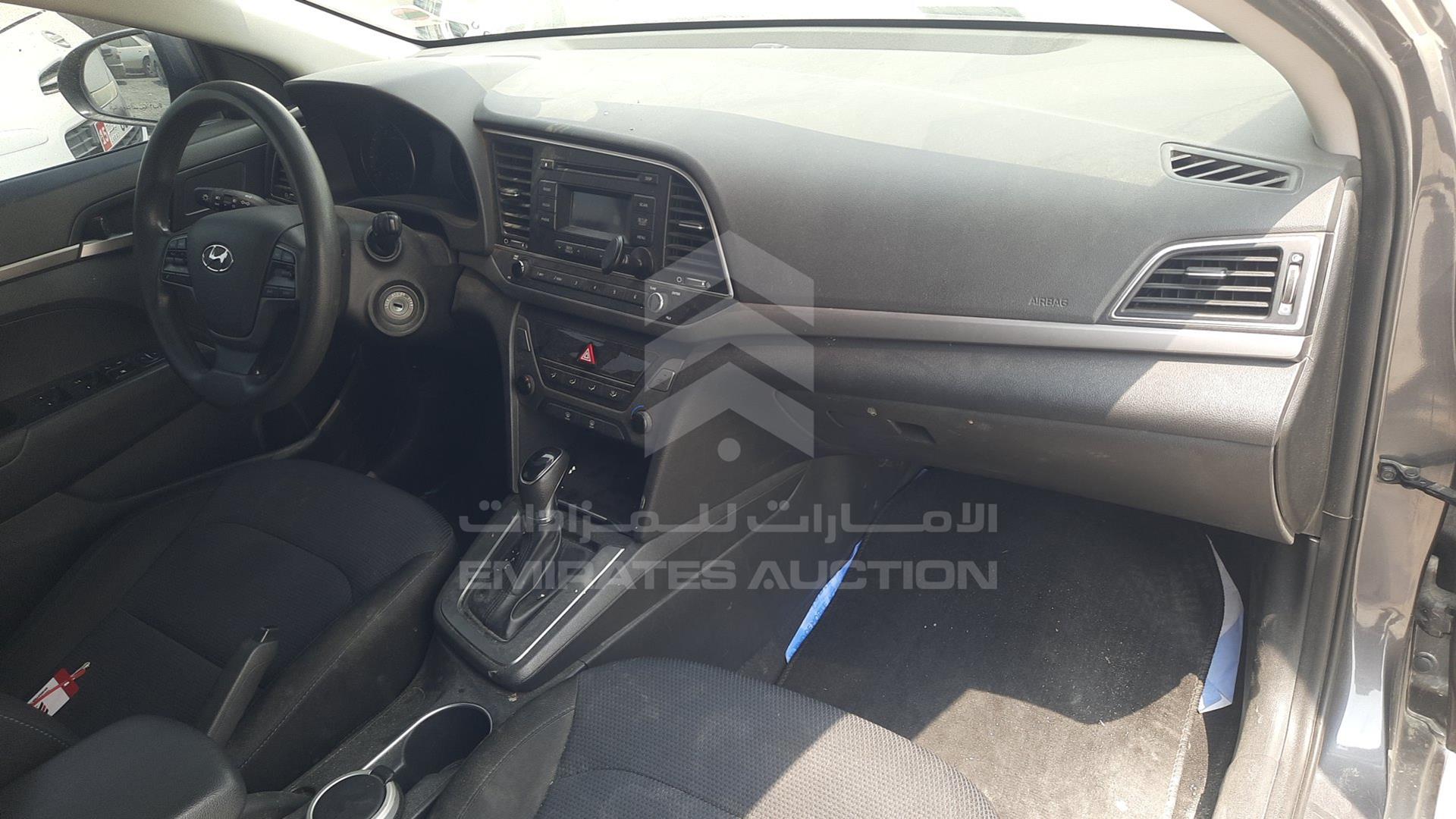 2017 HYUNDAI ELANTRA VIN: KMHD741C5HU128330