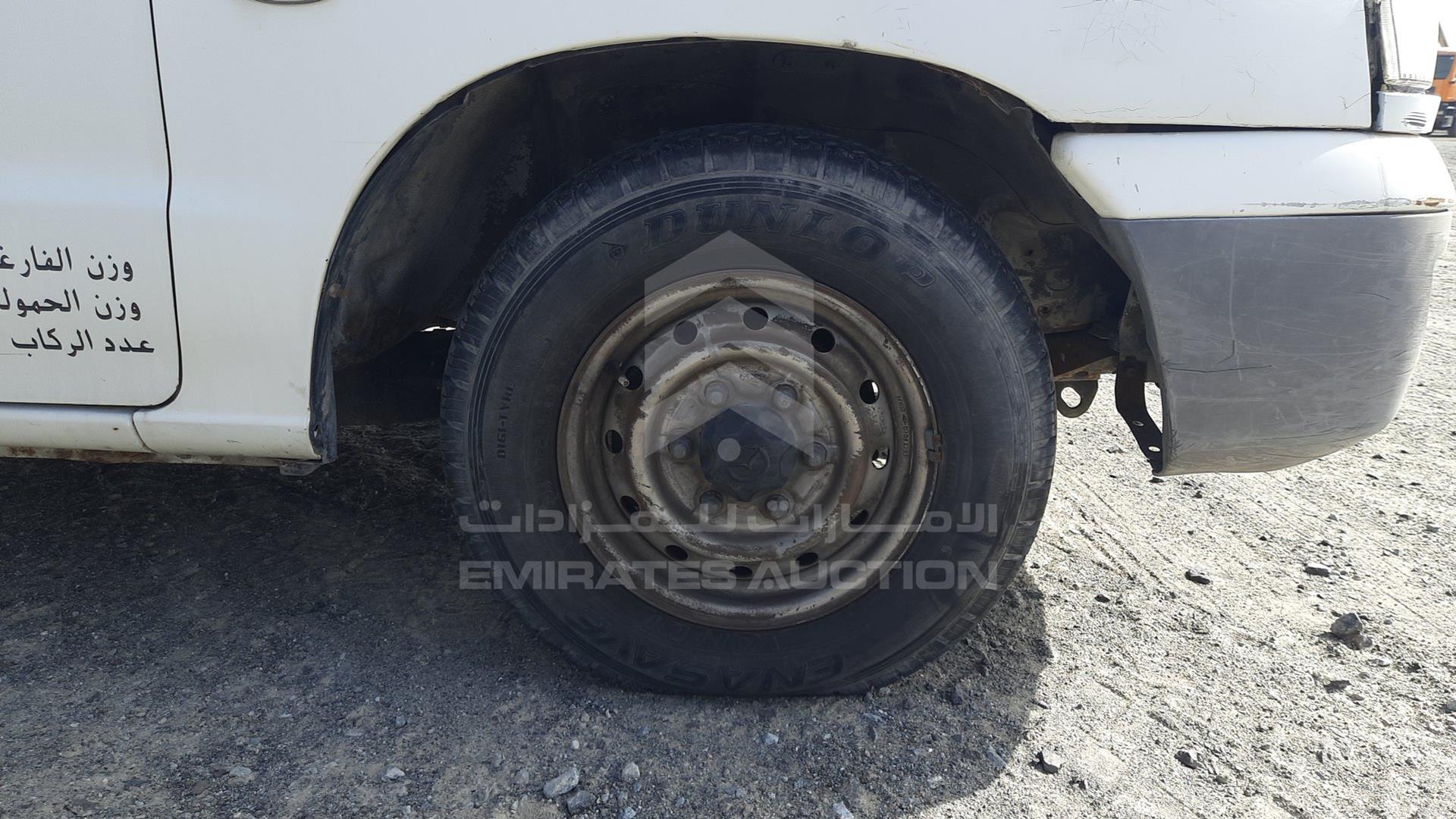 2005 MAZDA B2200 VIN: MM7UN23295W373896