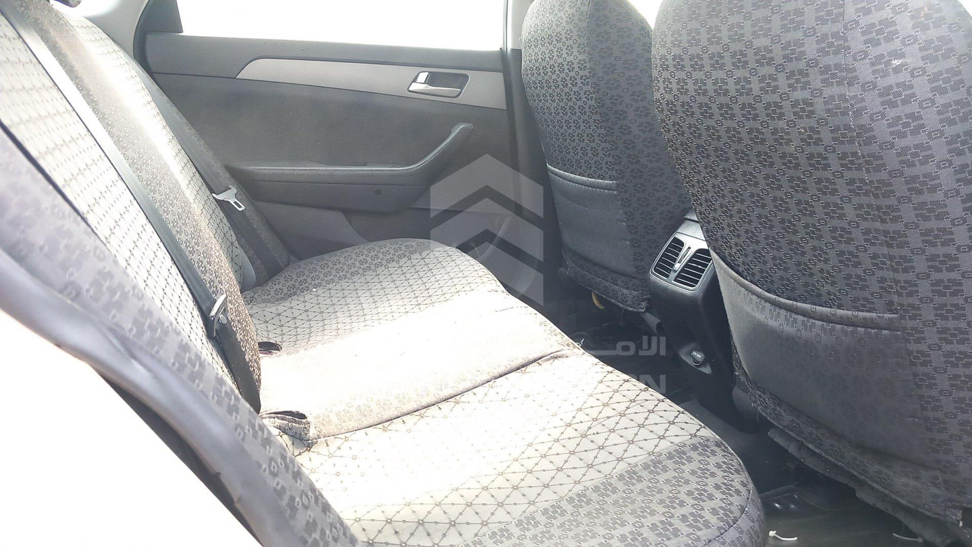 2018 HYUNDAI SONATA VIN: KMHE24137JA082090