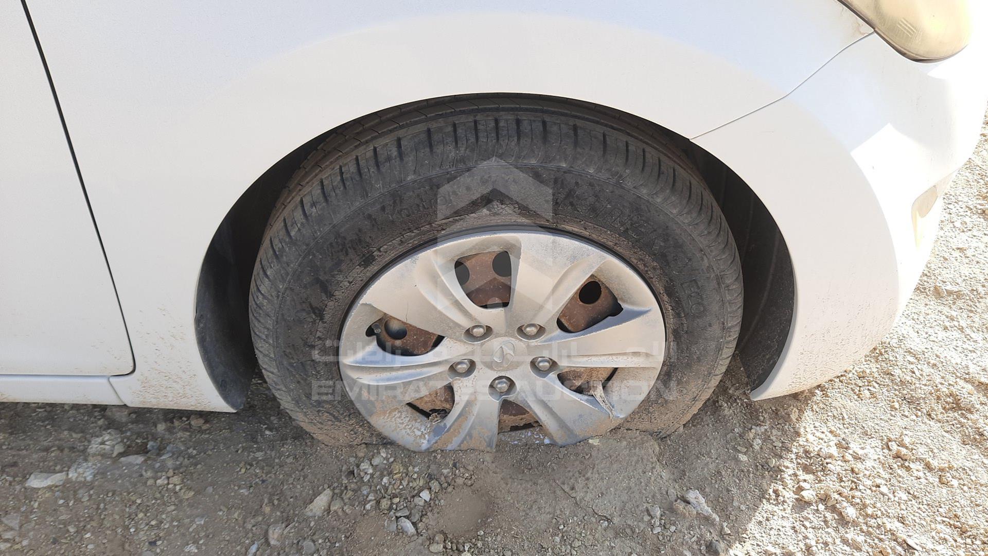 2012 HYUNDAI ELANTRA VIN: KMHDG41C0CU264891