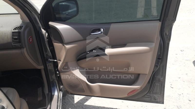 KNAMH817XF6582700 Auction: EmiratesAuction Lot: 405841 KNAMH817XF6582700 Kia Carnival 2015 GREY Photo 28