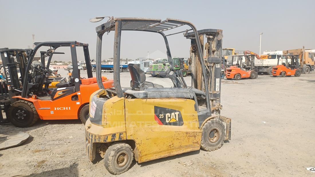 2016 Caterpillar — Rear Right Angle — Photo 8