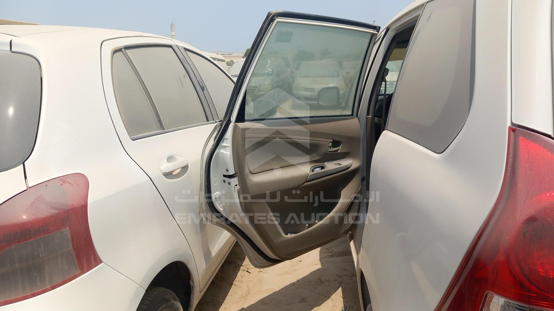 2015 TOYOTA AVANZA VIN: MHKMC13F4FK019359
