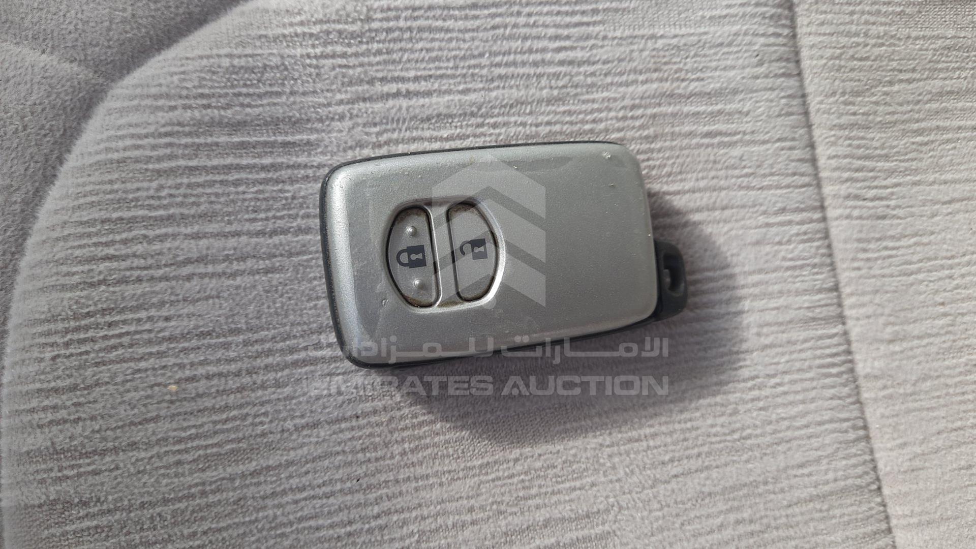 2013 TOYOTA LAND CRUISER VIN: JTMDU09J9D5064936