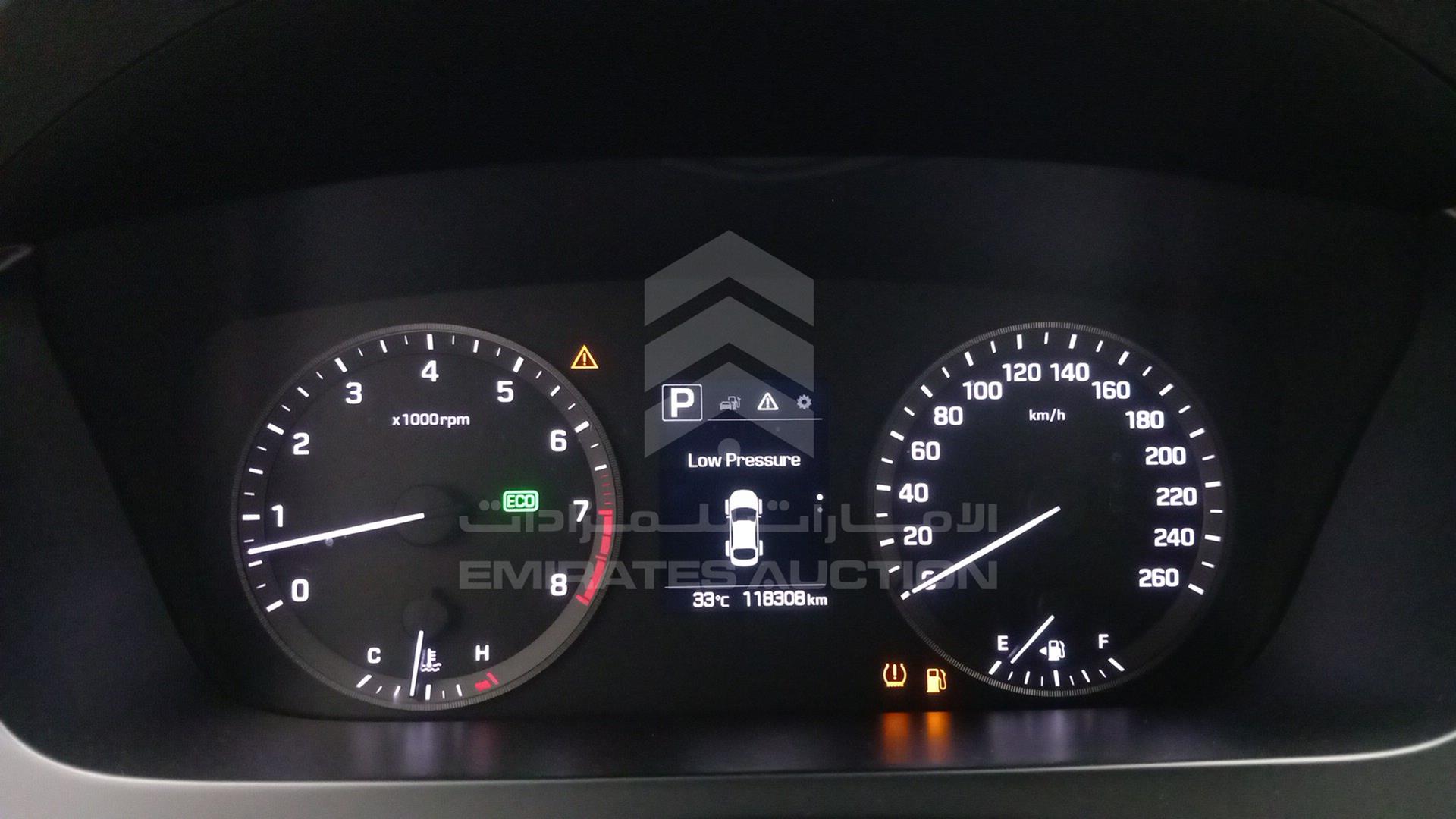 2017 HYUNDAI SONATA VIN: KMHE241G1HA289135
