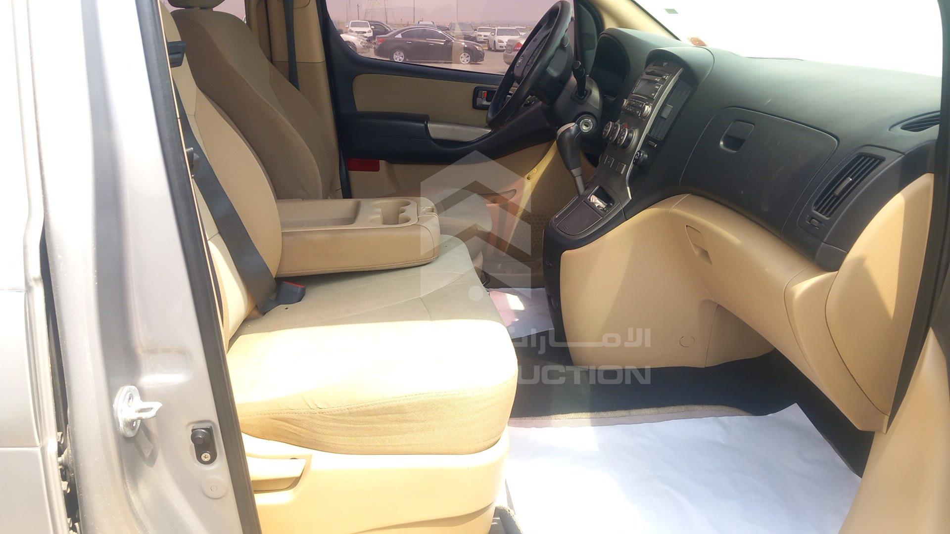 2012 HYUNDAI H1 VIN: KMHWH81R3CU337401