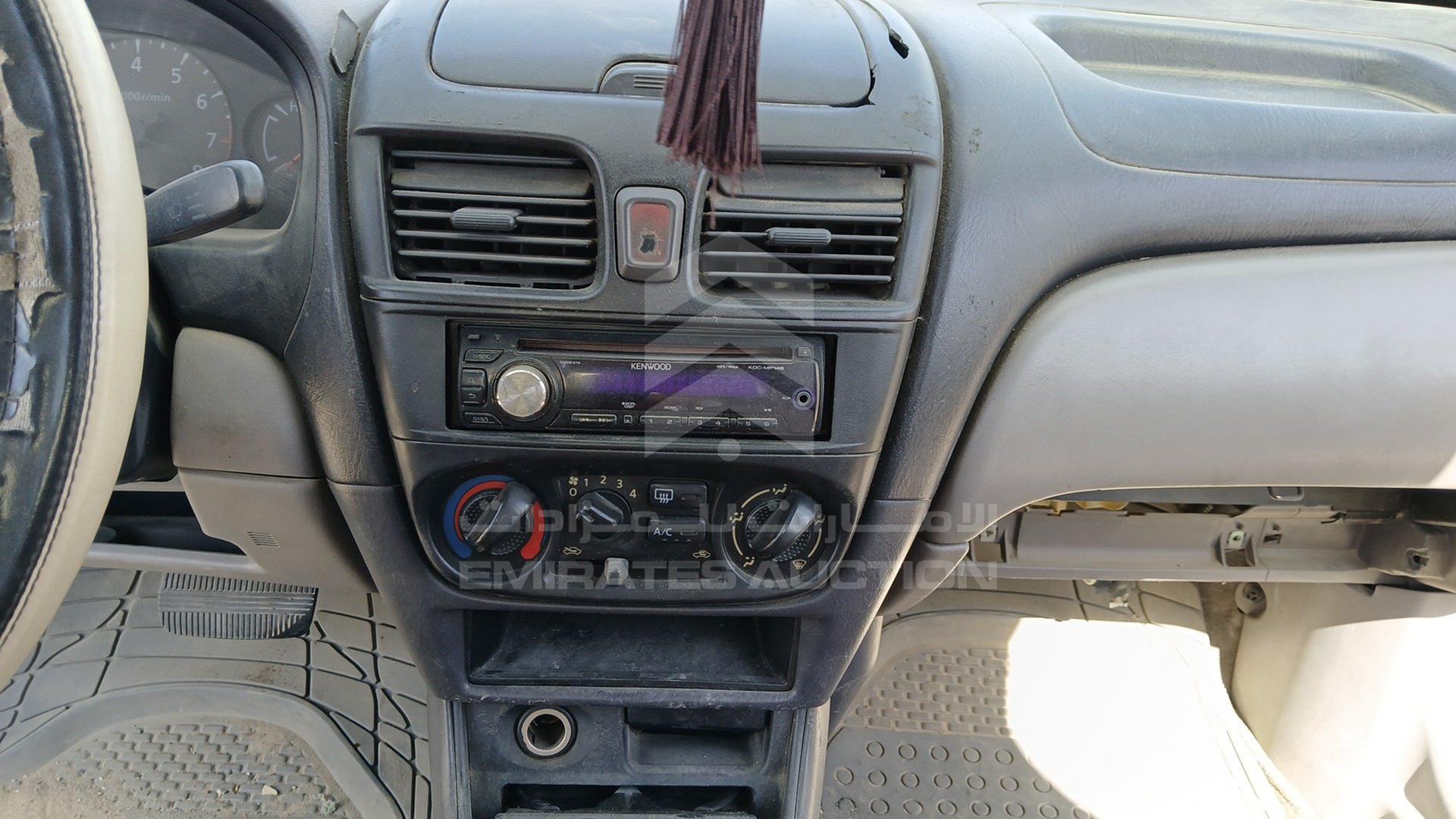 2002 NISSAN SUNNY VIN: JN1EN61S82W055101