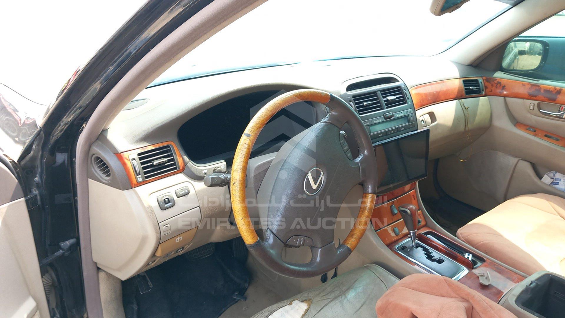 2001 LEXUS LS 430 VIN: JTHBN30FX10001866