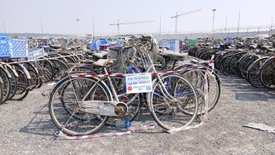  100 Bicycles