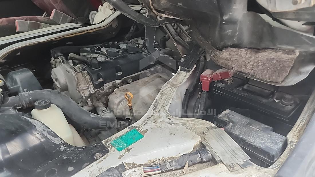 2012 Nissan Urvan — Engine Bay — Photo 23
