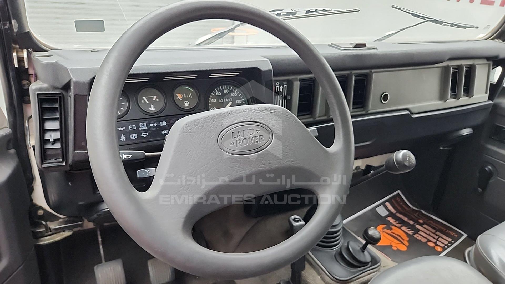 1994 LAND ROVER DEFENDER VIN: SALLDHAV8MA947261