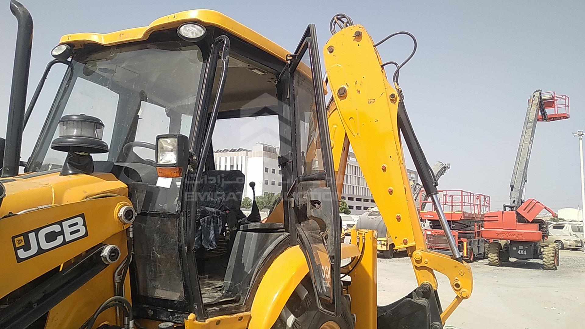 2017 JCB 3DX VIN: HAR3DXSUE01492455