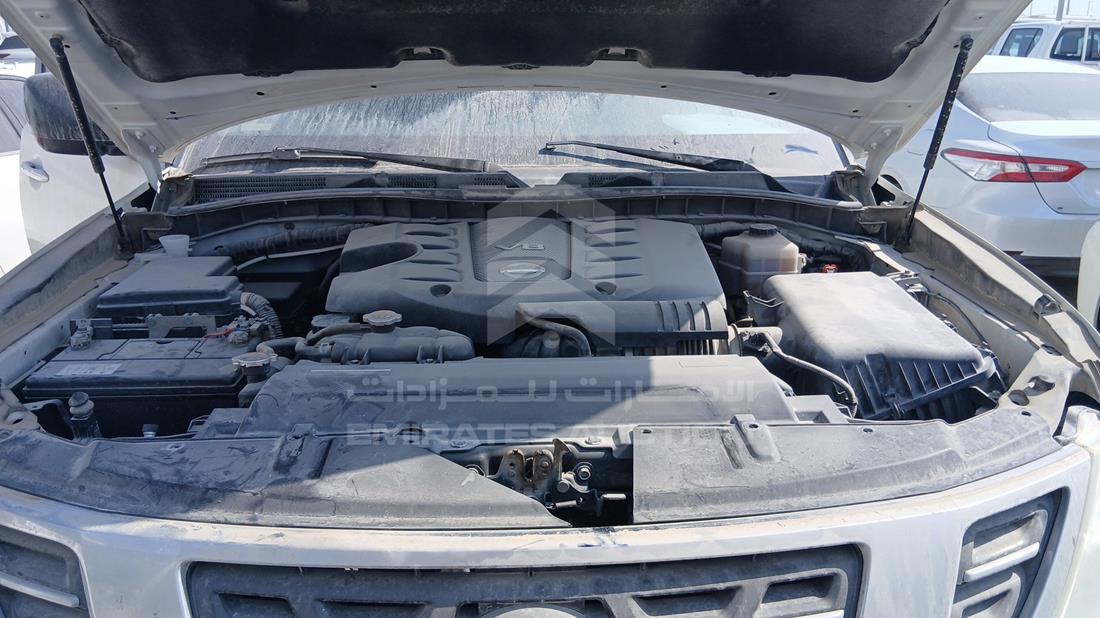 نيسان باترول 2019 — خليج المحرك — صورة 26
