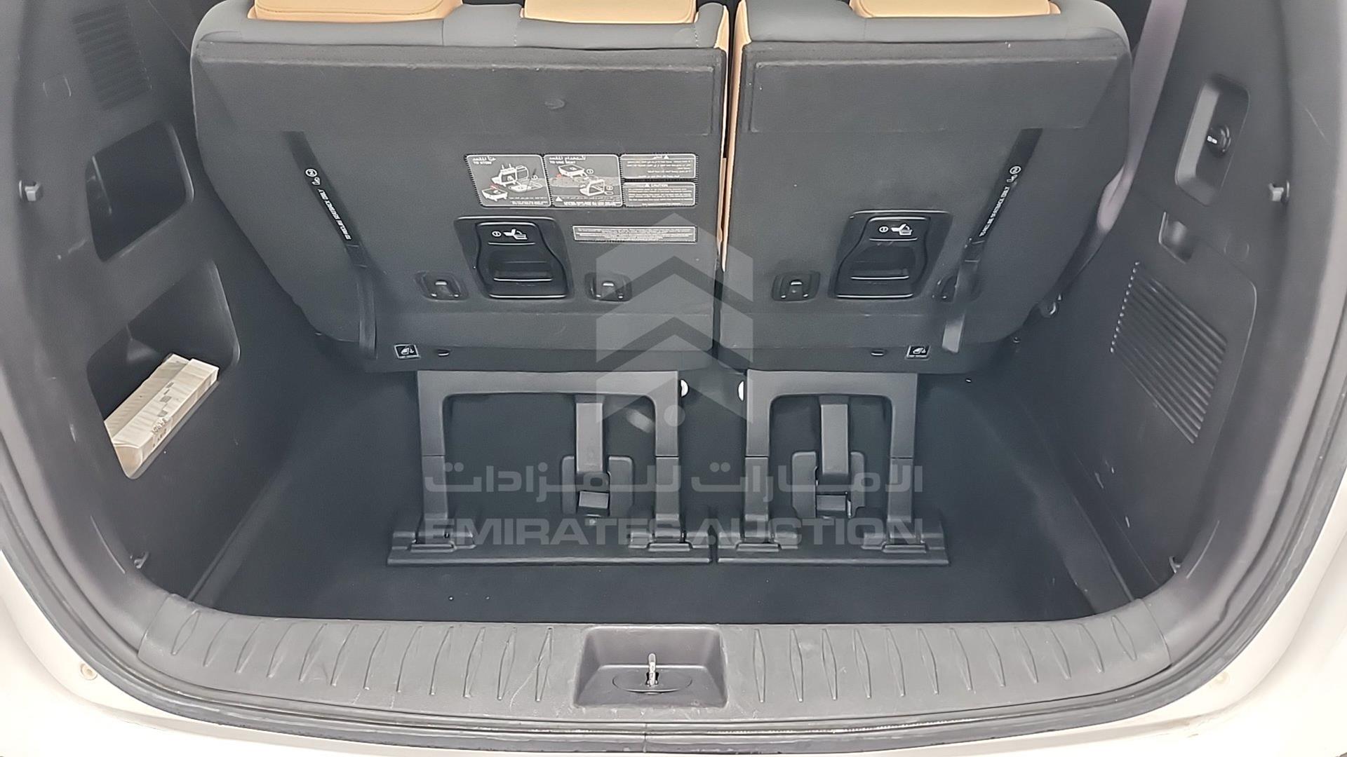 2021 KIA CARNIVAL VIN: KNANC8143M6049819