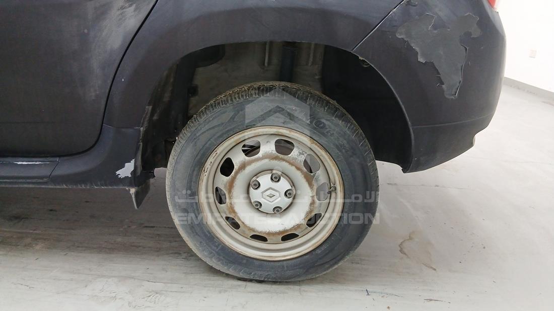2014 Renault Duster — Rear Left Tyre — Photo 36